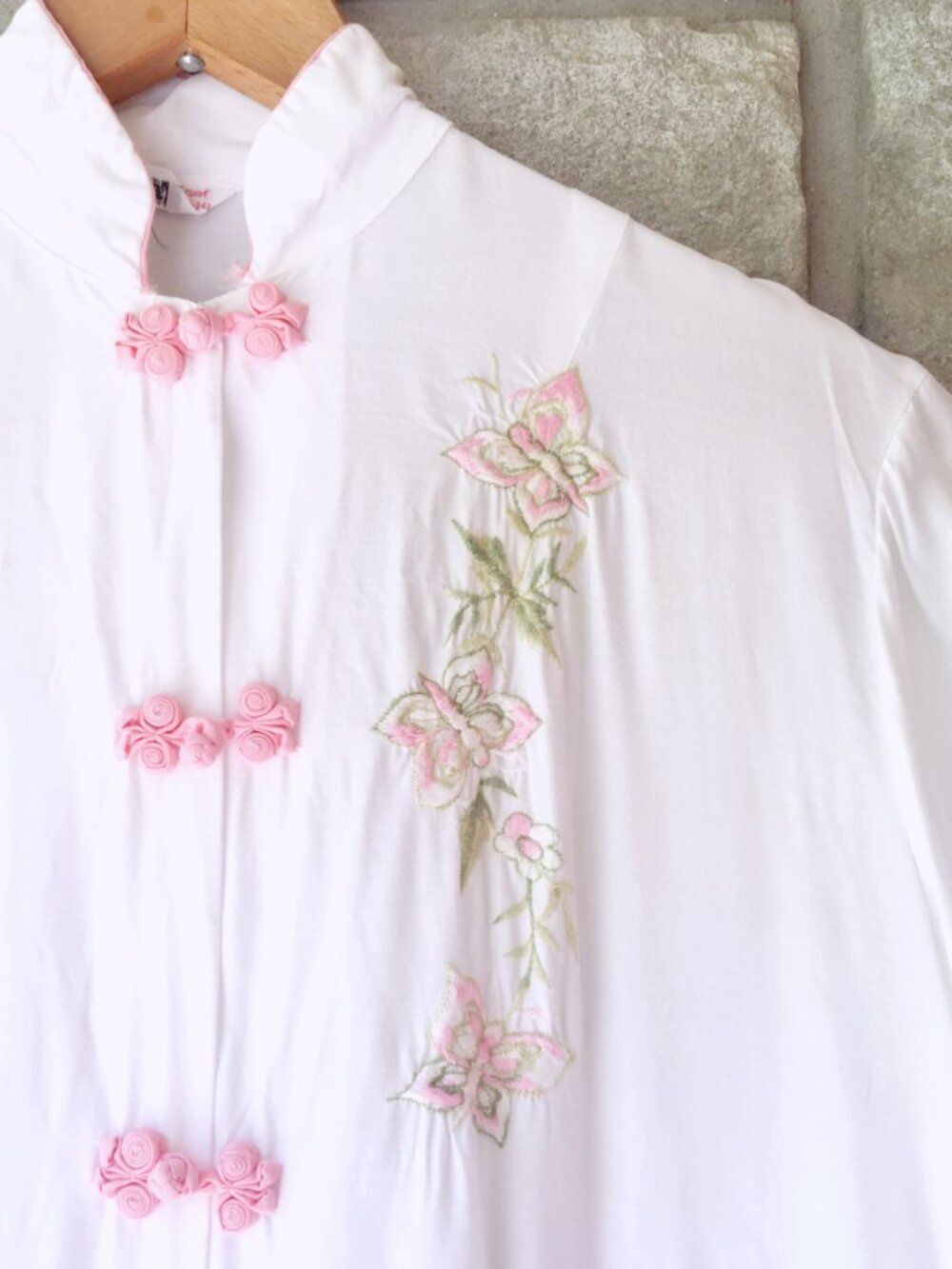 Vintage White & Pink Embroidered Chinese Robe